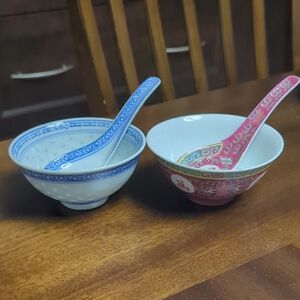 Elegant Blue and Red Porcelain Bowl Set